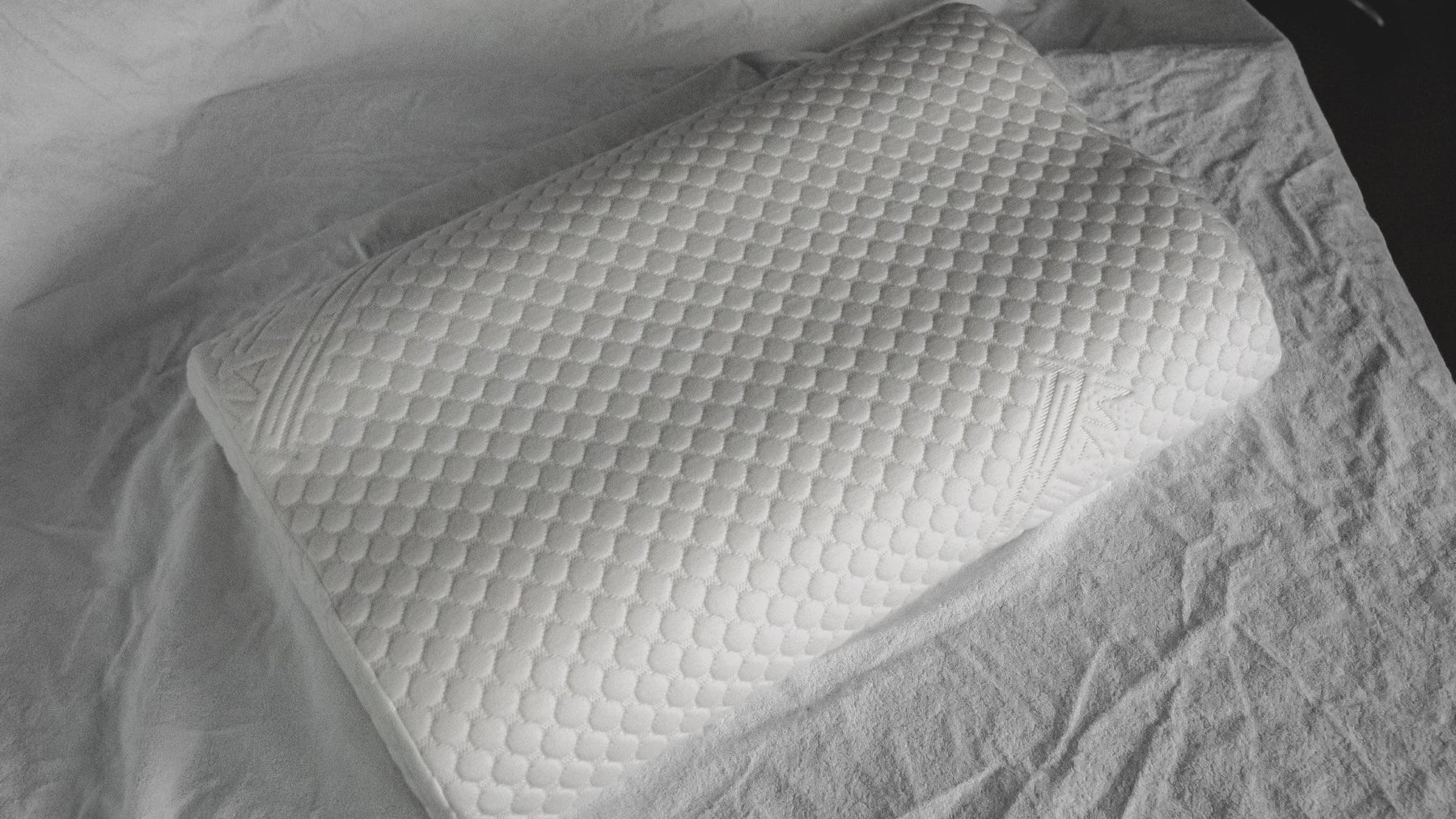 Cervical pillow for neck pain relief